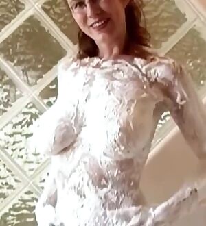 creamy swaying