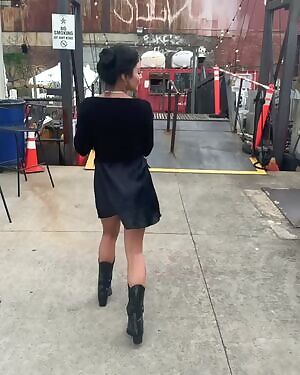 Vanessa Hudgens shaking it can drain any man !!