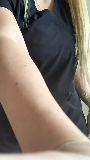 So horny i had to have some un at work 🙈 what do you guys think?