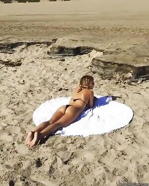 Rachel Yampolsky ~ thong bikini at the beach.