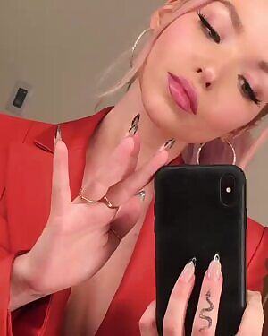 Dove Cameron