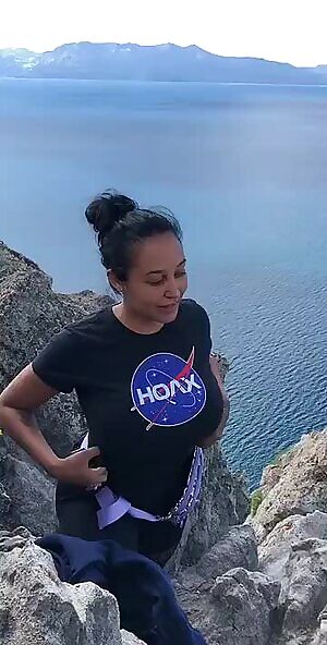 Sooo cute..😍💕👀