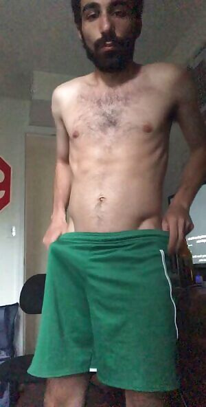 I'm tipsy and my roommates won't be here till Sunday