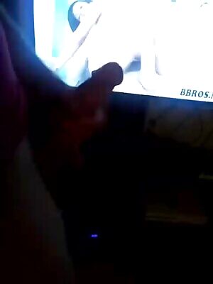 Someone requested my stroking to some porn. Here ya go 😈