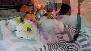 Witch shows off her anal magic tricks