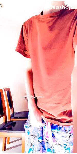 I was suppose to only come in to wash my hands 😏😏