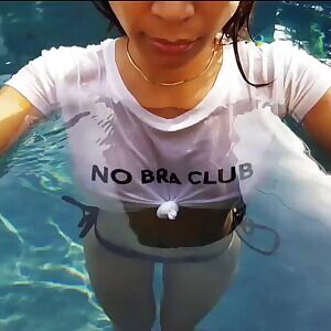 love wet t-shirts