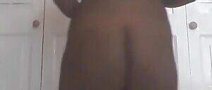 I know how much you guys loving seeing my ass shake