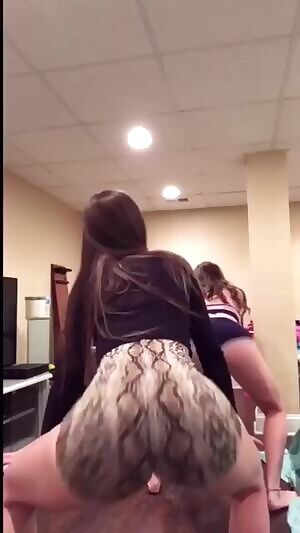 Triller thots in slomo