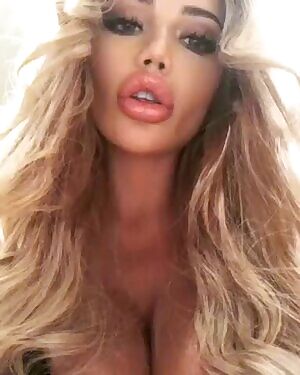 Amberrhoneyy