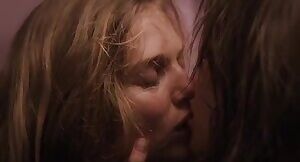 Katie Cassidy steamy lesbian kiss