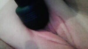 Cumming for daddy 🖤🖤