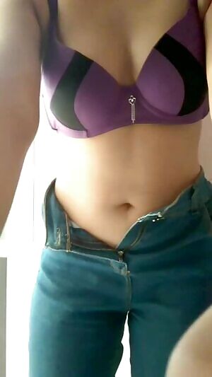 Here we go again, taking off my bra is the second best thing after making you fantasias me