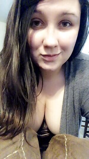 Just your average mom next door flashing and cleaning