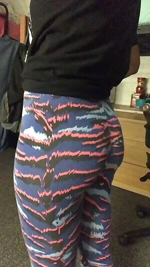 Wanna see this booty go to work in some cute panties? Special for Valentines Day 💕