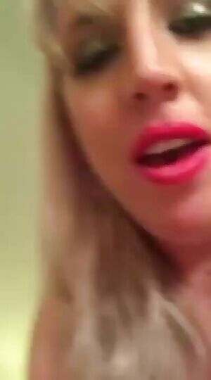 Slut milf enjoys company