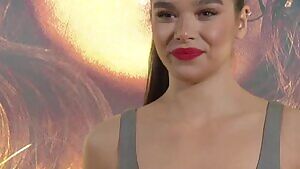 Hailee Steinfeld