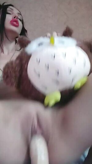Cumming with my lil friend ;)