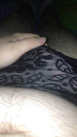 It's my birthday!! Here's my bulge to celebrate~