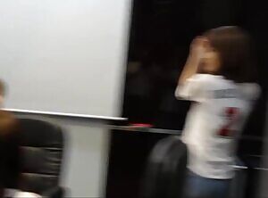 Can anyone tell me who the stars are in this vid