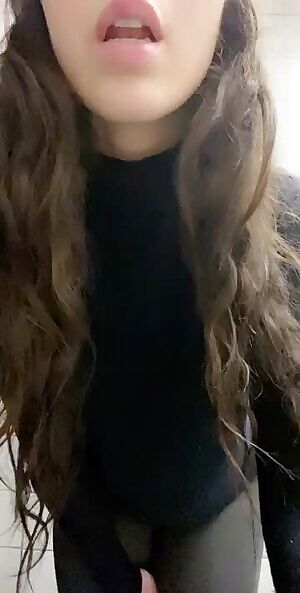 I miss the slopes ❄️🐰