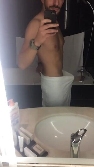 Towel drop !