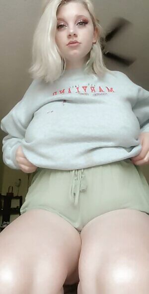 Just hanging out 🤪