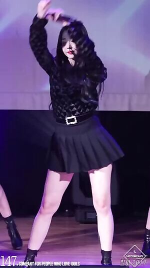 SEOYEON - A lil cheeky.