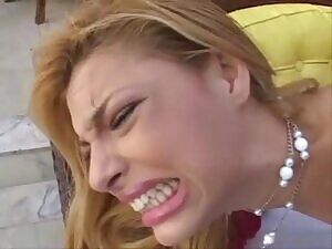 Nikki Rio struggles from the get go