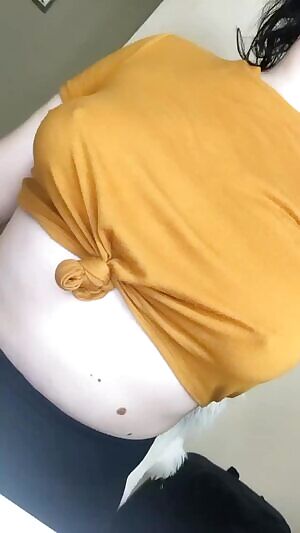 I love grabbing my tits with my claws 😈🔥