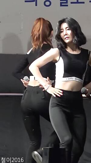 Brave Girls - Yuna + Hayun