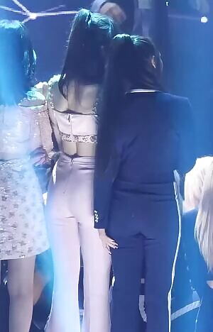 Gfriend - Yuju & Twice - Mina