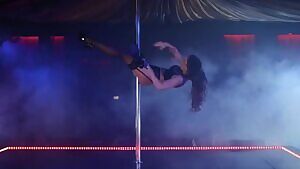 Hot Teen Kimmy Granger gets Seduced by Janitor