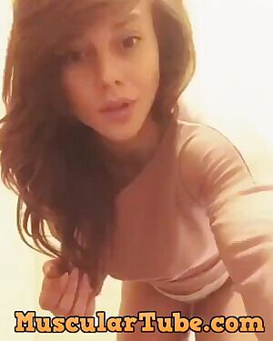 Brittany Renner shaking her ass