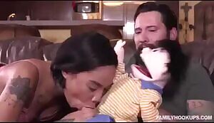 😳