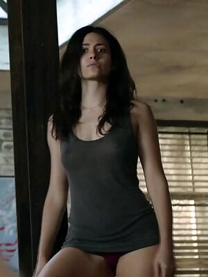 Emmy Rossum's sexy thick thighs