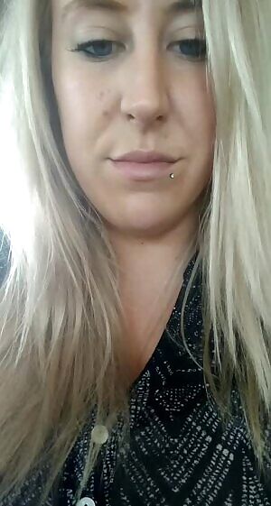 I orgot to wear panties to work today