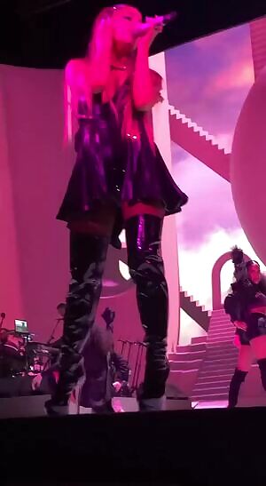 She's so hot