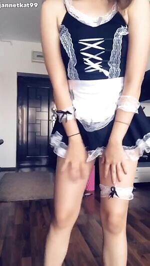 Personal maid at your service, need anything cleanned? 😁