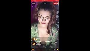 Gunjann Aras New Video