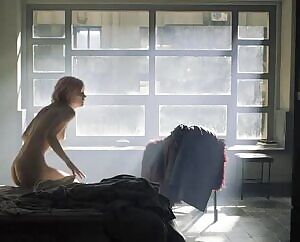 Mackenzie Davis in 