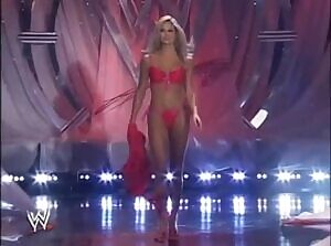 Stacy Kiebler making every man shoot ropes😍😍