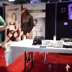 Lucky Fan Have His Wish Fullfilled By A Pornstar At Sexpo 2019