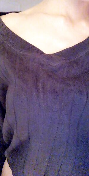 studying’s been boring today. come distract me on 🤓💘