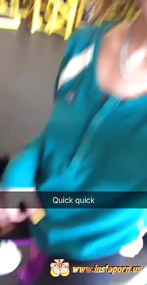 I dont do sports bras:)