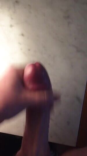 Exploring my exhibitionism apparently makes me cum really hard