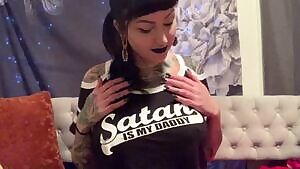 Find out what I think about your cock , direct your ultimate fantasy with a custom , or grab my new premed b/g video for instant gratification!