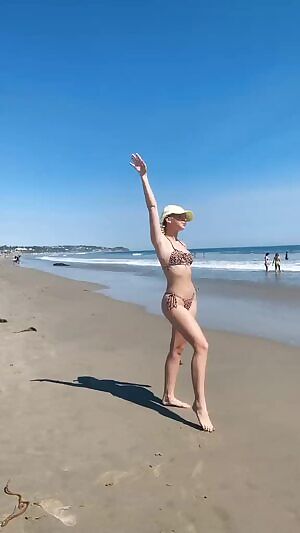 Jordyn Jones must be annoying as hell but her body’s so fucking tight