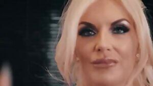 Tommie Jo Hot Barbie Milf