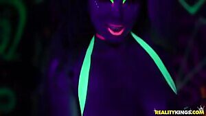 Big Naturals - Lena Paul